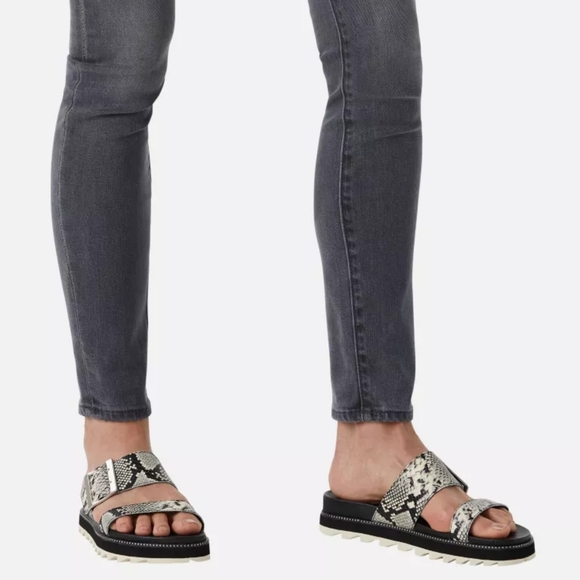 Sorel Boundless Snake Reptile Print Slip-on Platform Slide, Size 7 - Picture 2 of 10